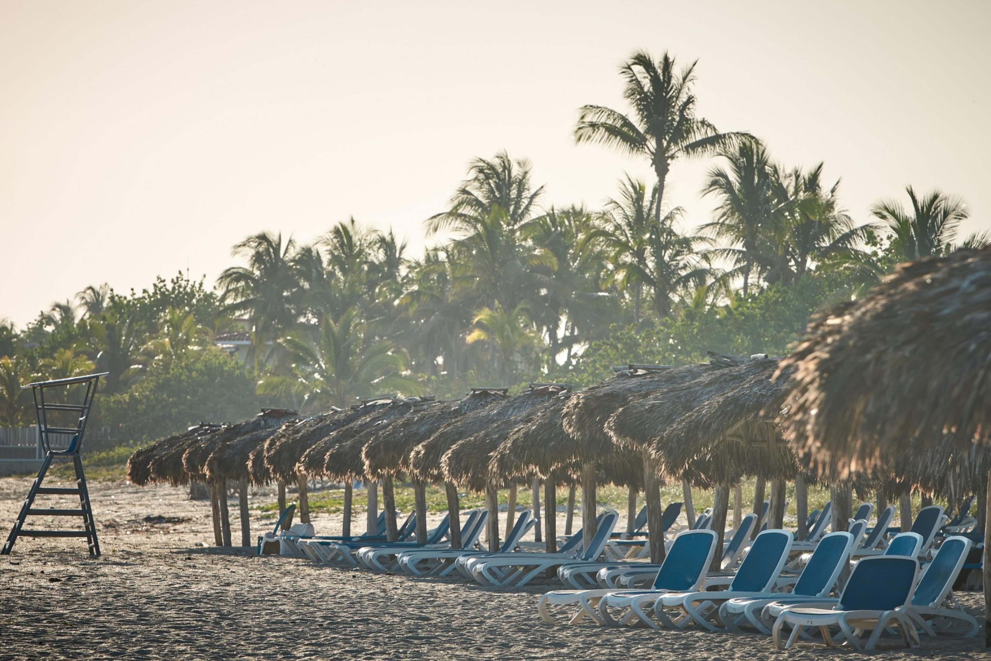 מלון ואראדרו Playa Caleta מראה חיצוני תמונה